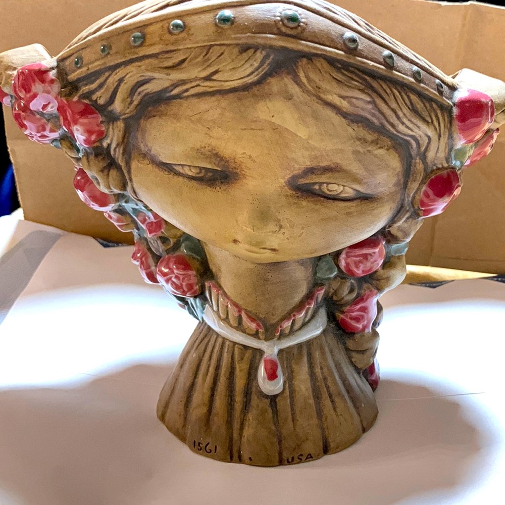 RARE Girl’s Head Lladro 1970